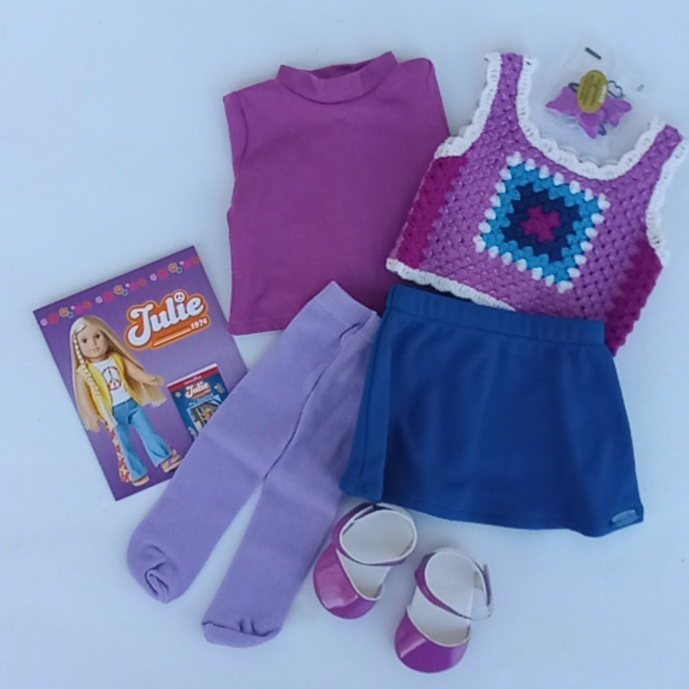 New In Box American Girl Julie's School's Outfit - Picture 7 of 16